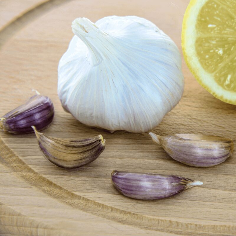 fresh garlic to release allicin for tooth pain relief