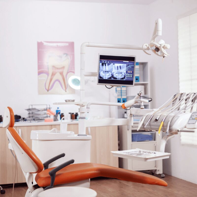dental-chair-other-accesorries-used-by-dentist