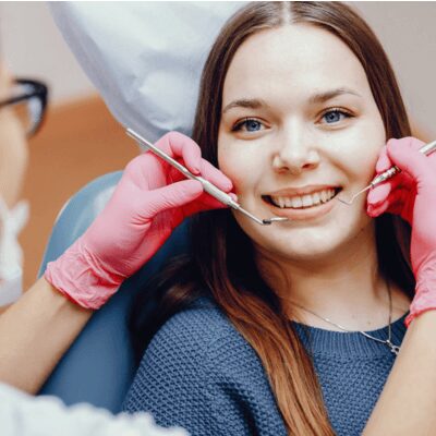 beautiful-girl-sitting-dentist-s-office beautiful-girl-sitting-dentist-s-office